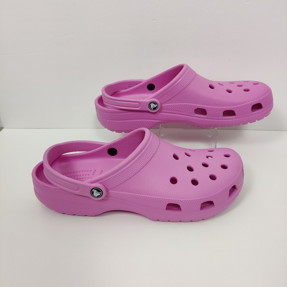 Crocs Unisex Classic Realtree Clog in Pink Men's 13 Women's 15 NEW Barbiecore